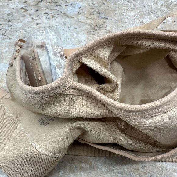 Kindred Bravely Womens Hands-Free Pumping & Nursing Bra M-Regular 34B-DD Beige - Picture 6 of 9